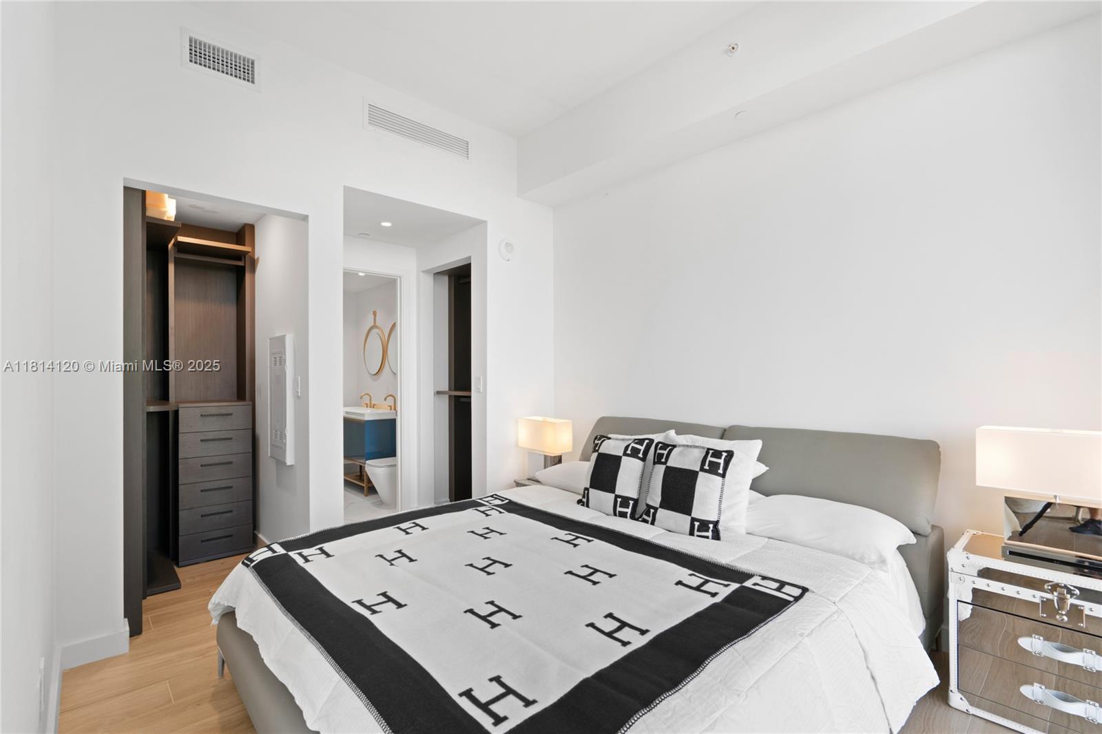 2678 TIGERTAIL CONDO - Residential Lease