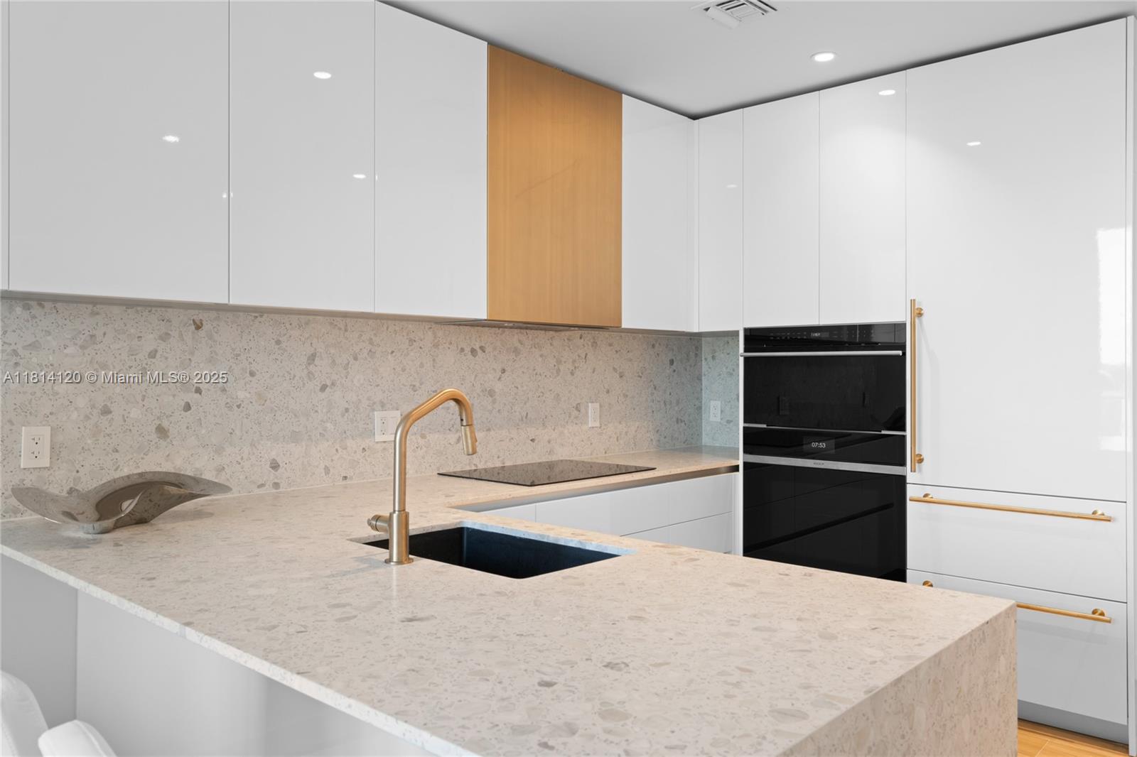 2678 TIGERTAIL CONDO - Residential Lease