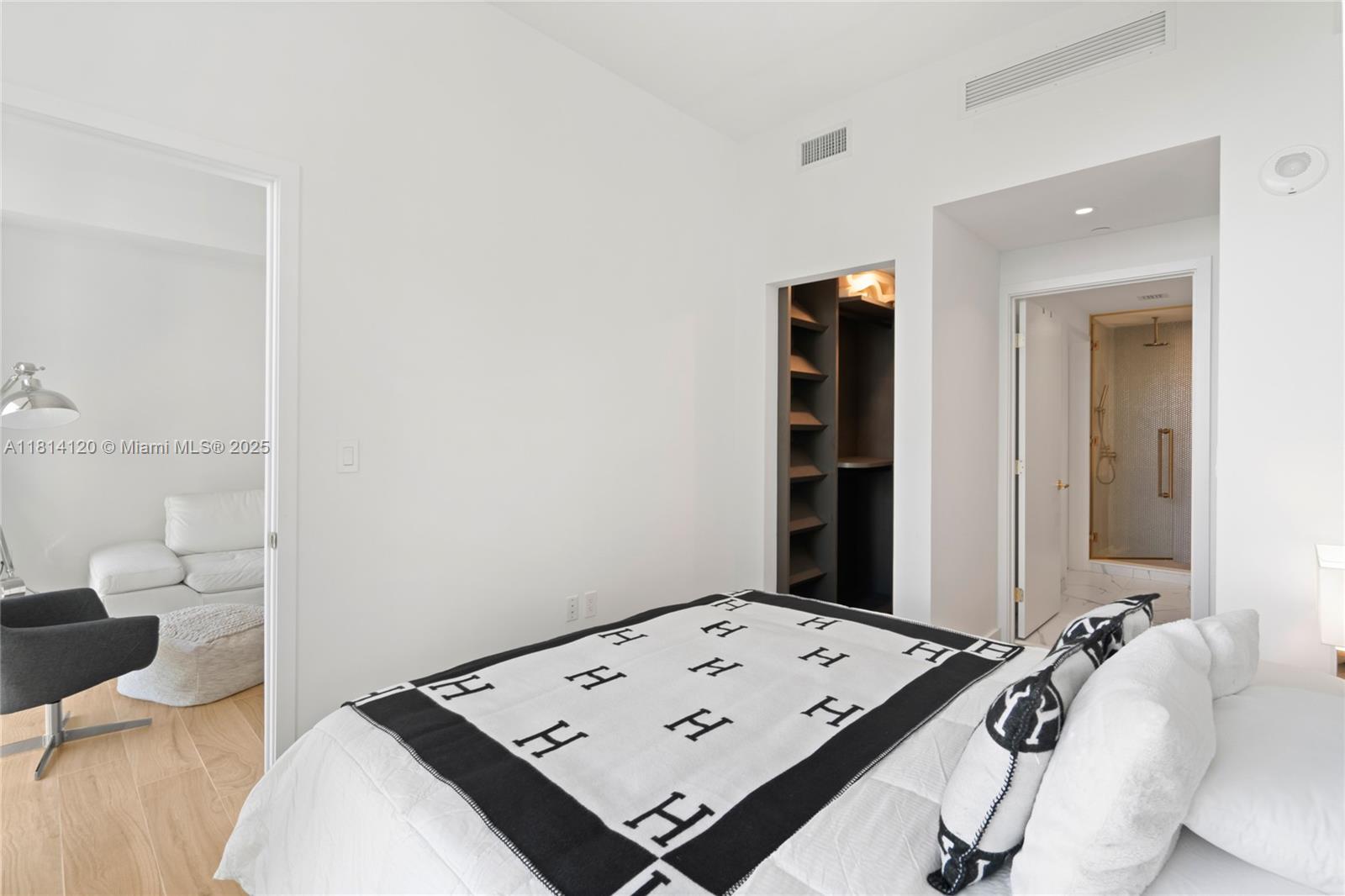 2678 TIGERTAIL CONDO - Residential Lease
