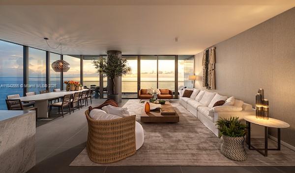 2000 Ocean - Residential