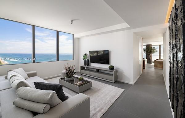 2000 Ocean - Residential