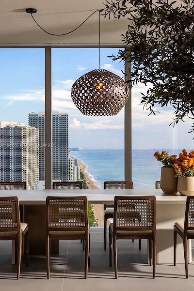 2000 Ocean - Residential