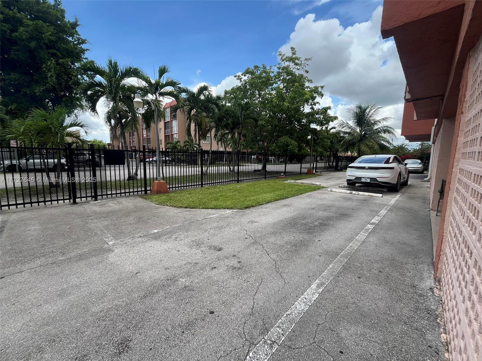 MORADA NO 2 CONDO - Residential