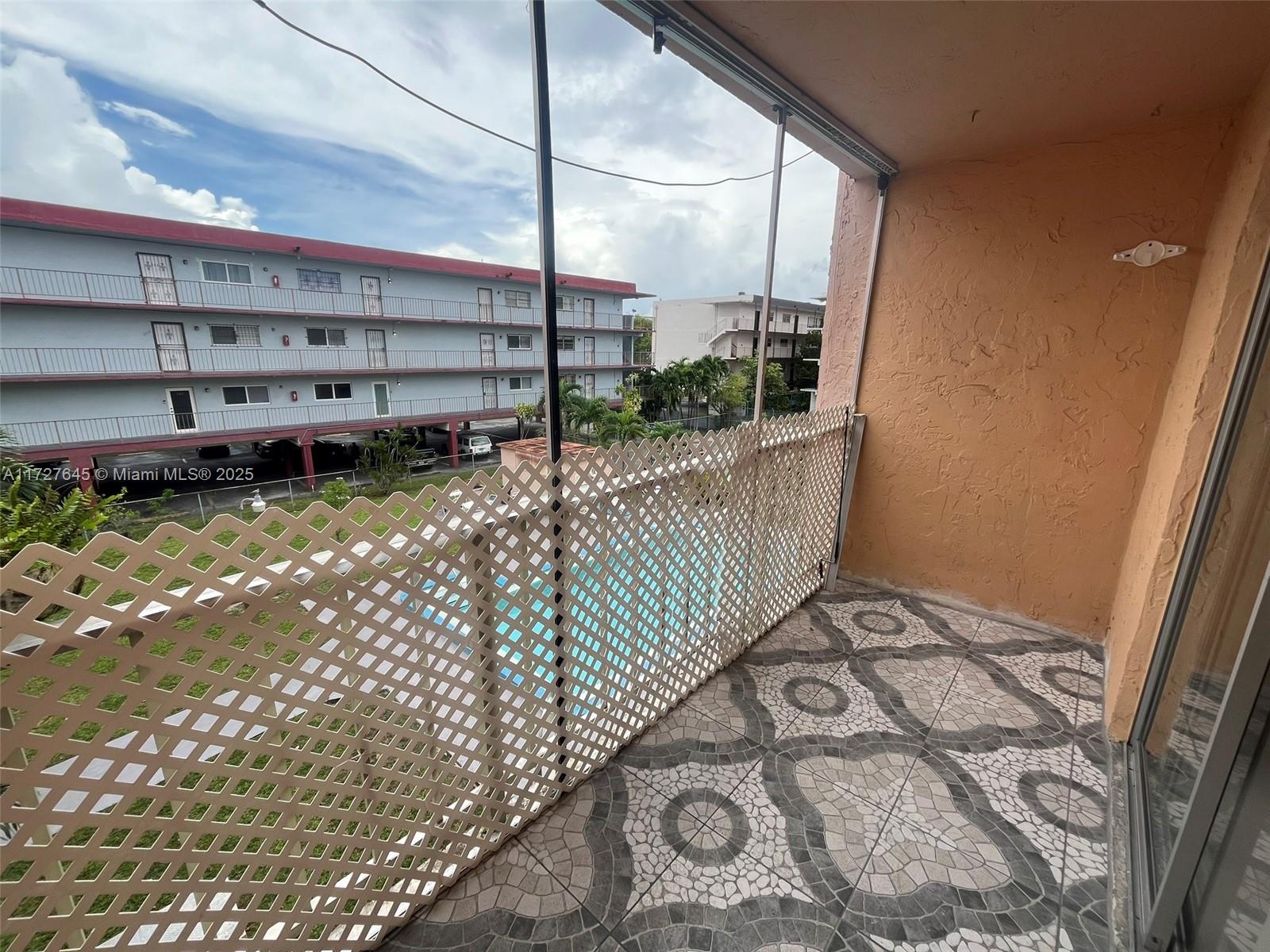 MORADA NO 2 CONDO - Residential