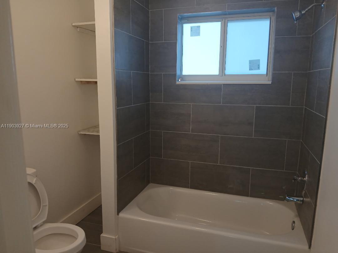 GLADYS PARK - Residential