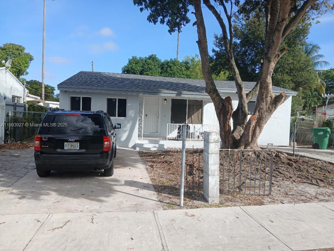 GLADYS PARK - Residential