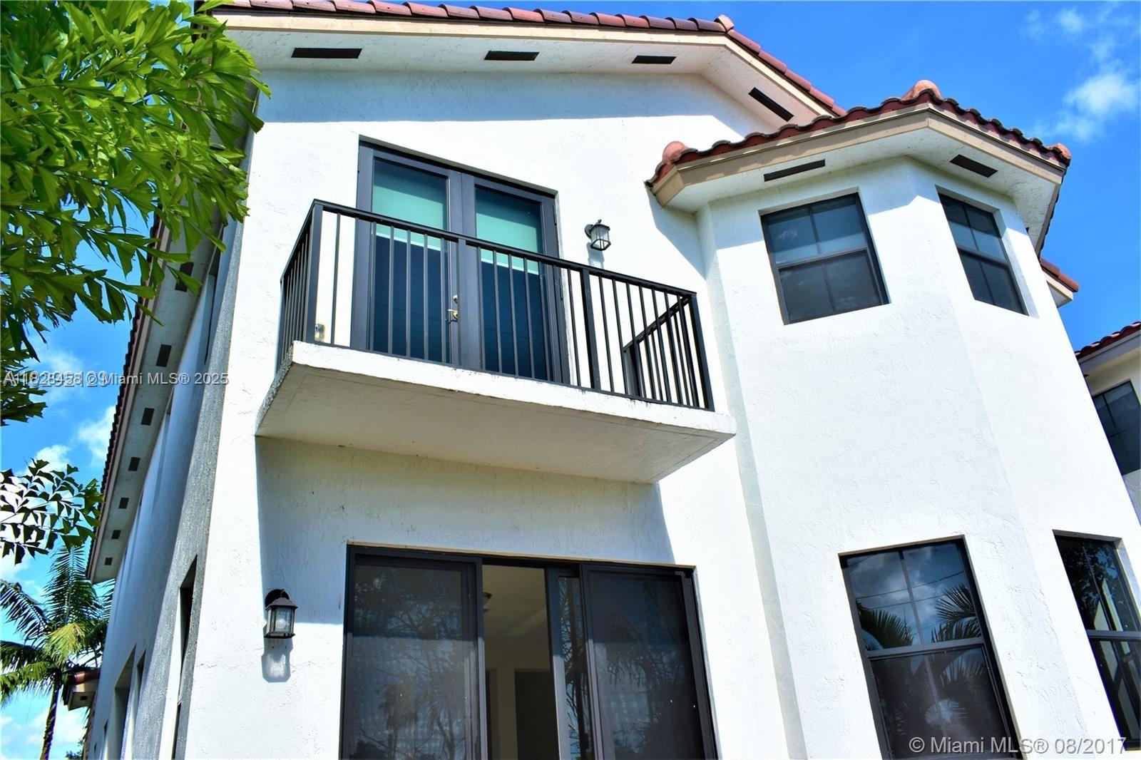 VINTAGE ESTATES - Residential Lease