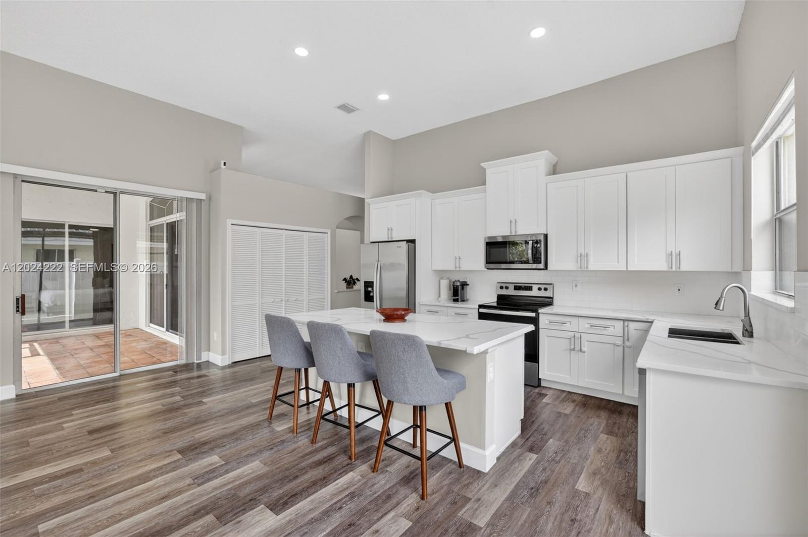 TWIN ACRES - Residential