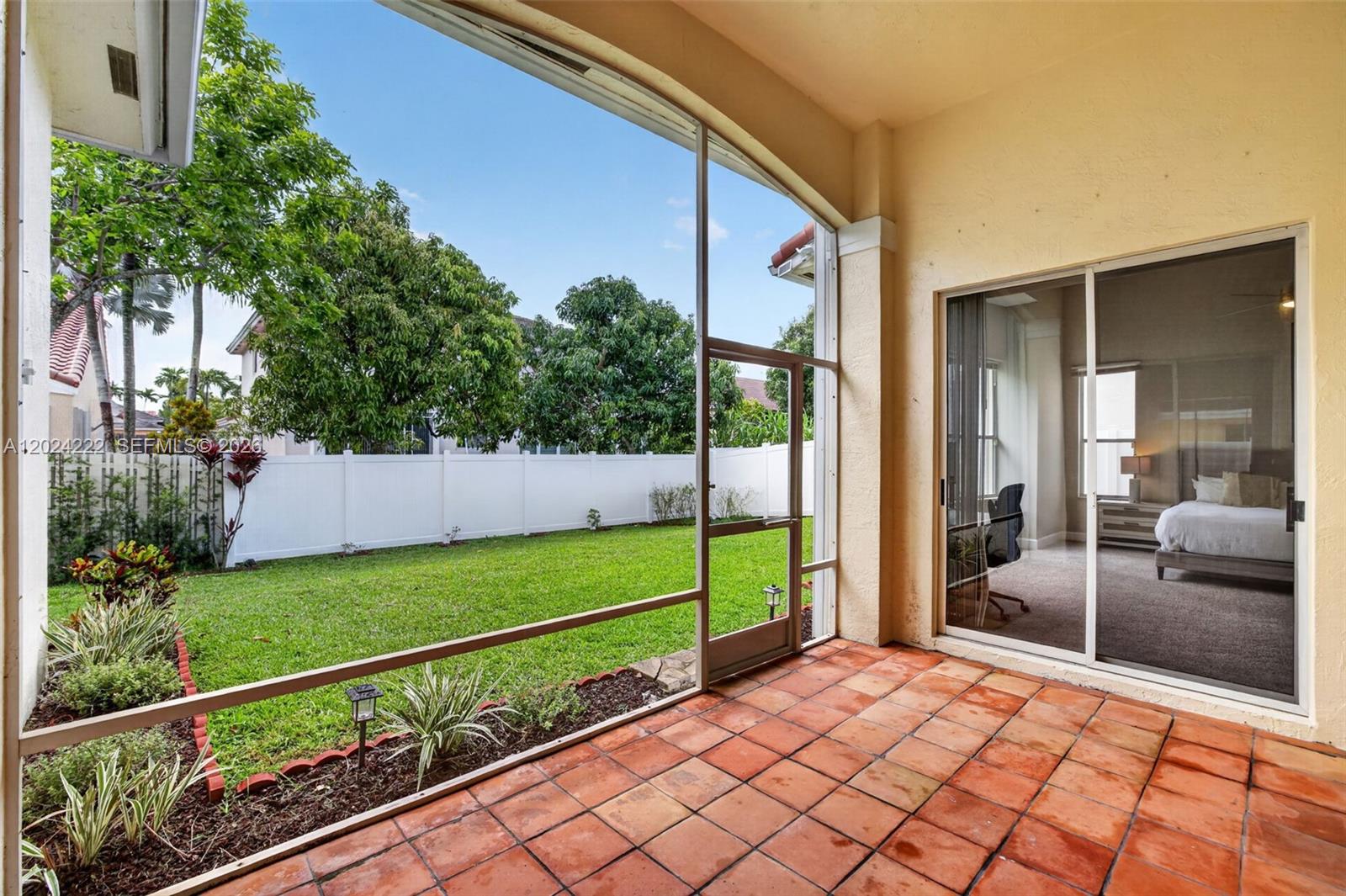 TWIN ACRES - Residential