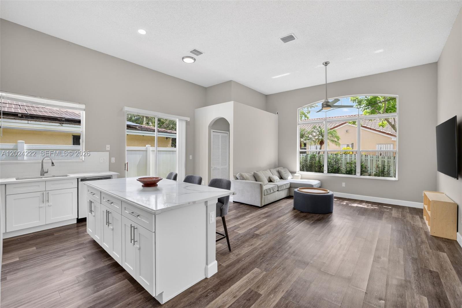 TWIN ACRES - Residential