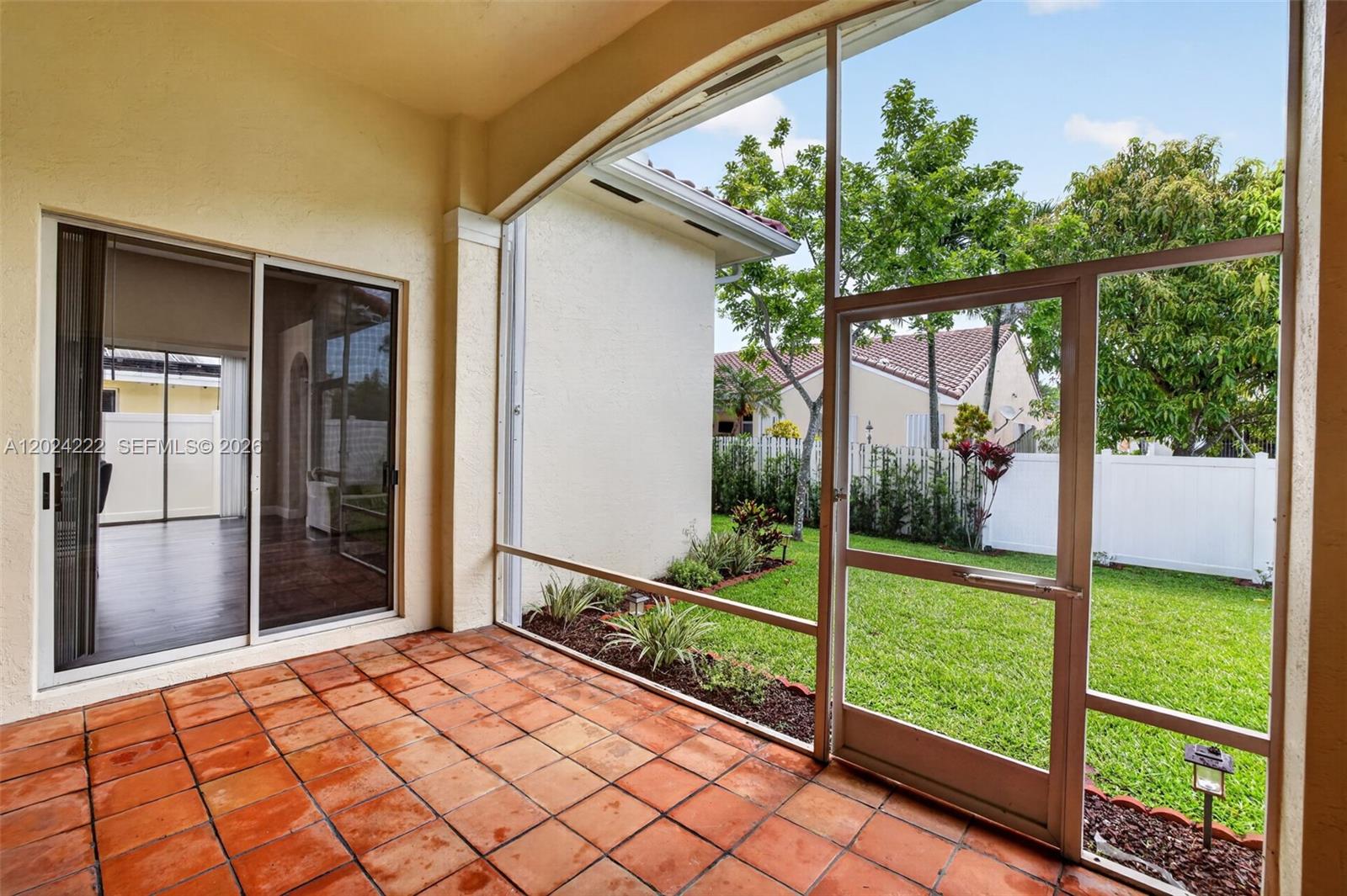 TWIN ACRES - Residential