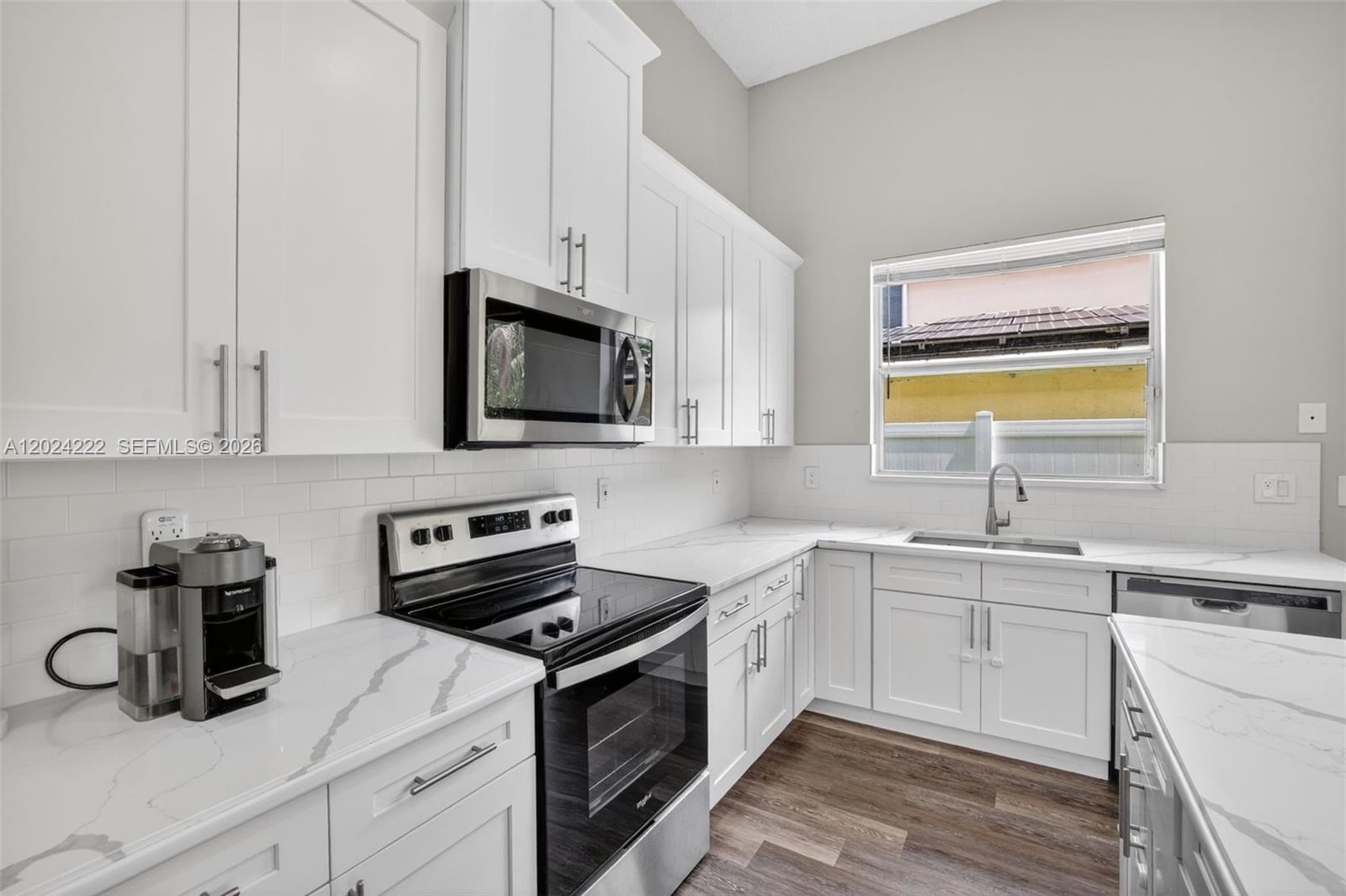 TWIN ACRES - Residential