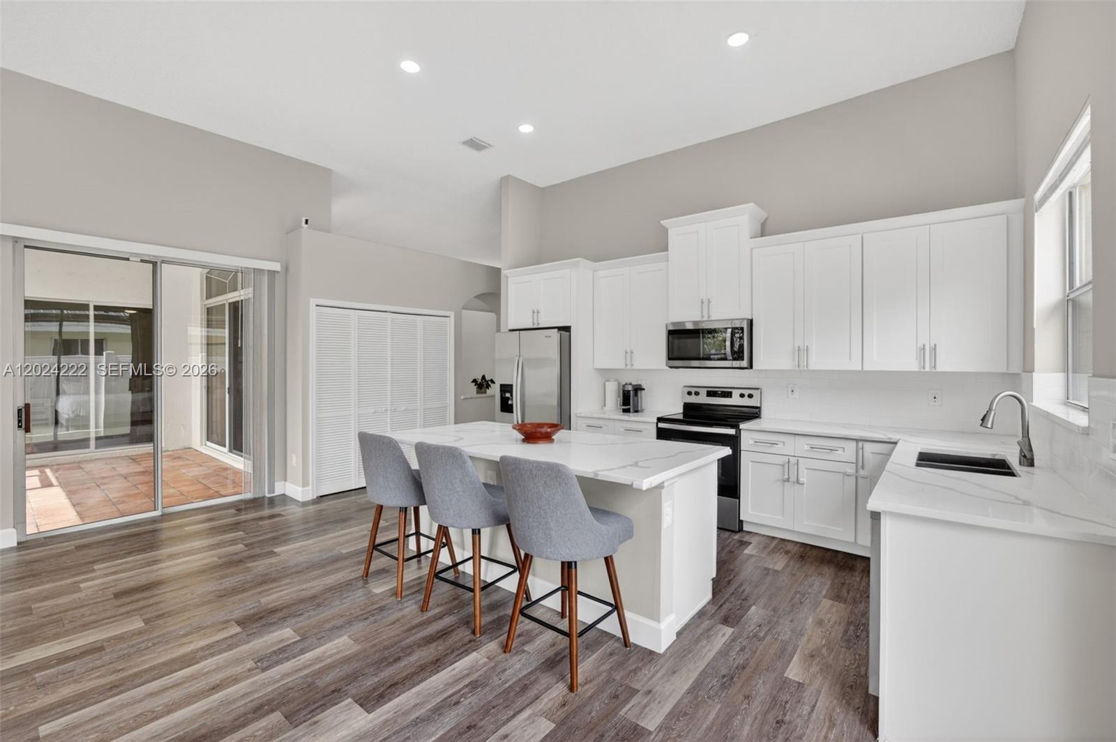 TWIN ACRES - Residential