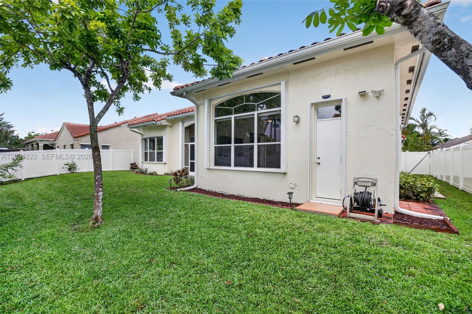 TWIN ACRES - Residential
