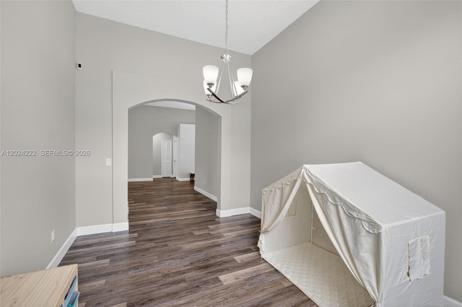 TWIN ACRES - Residential