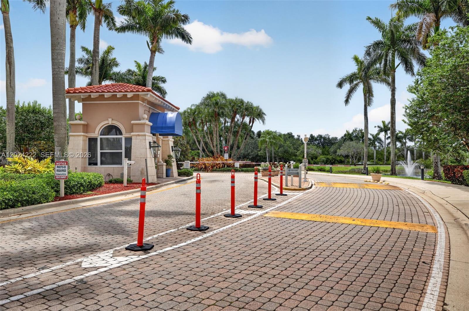 TWIN ACRES - Residential