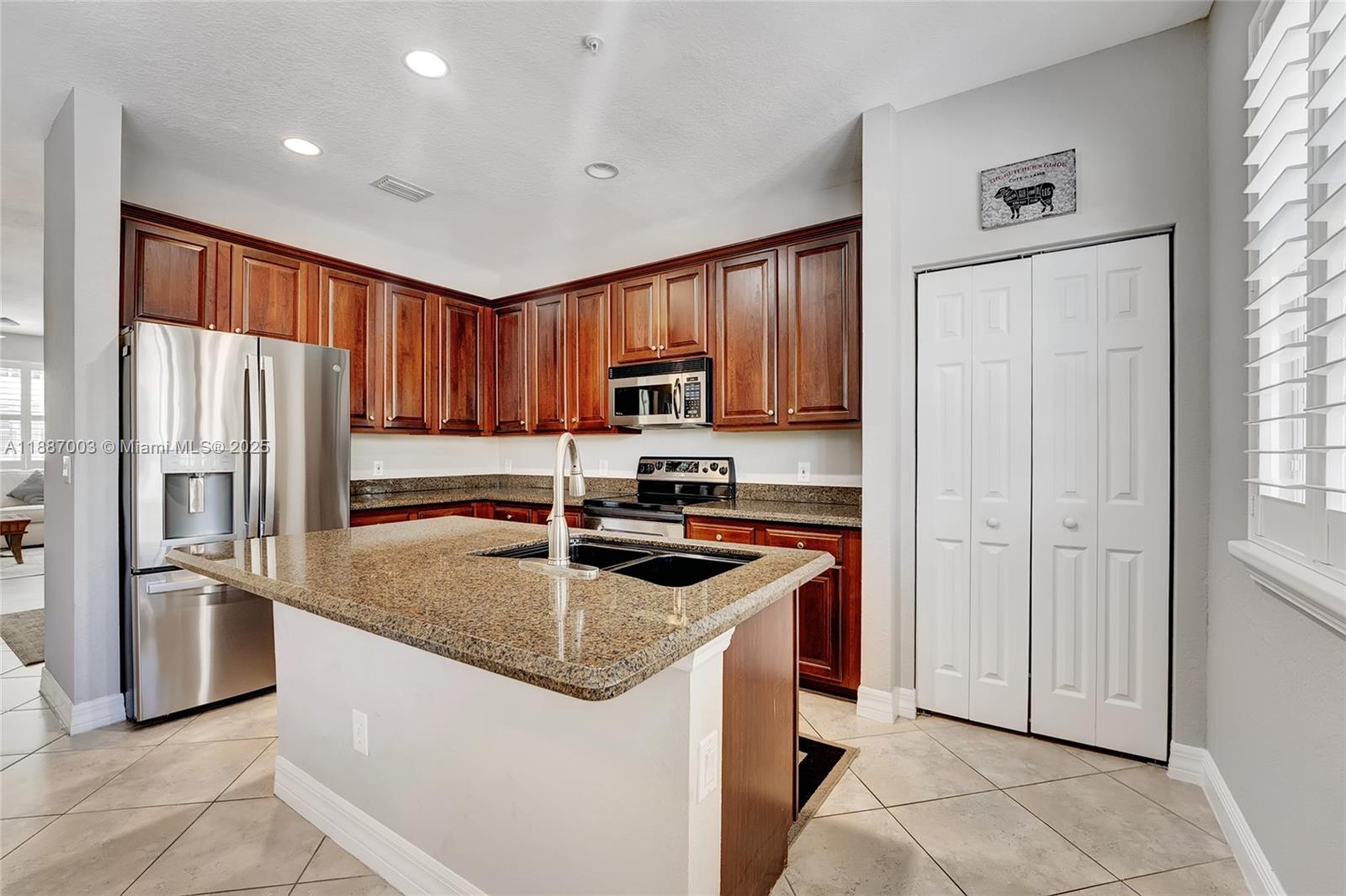 DELRAY SEBASTIAN - Residential Lease