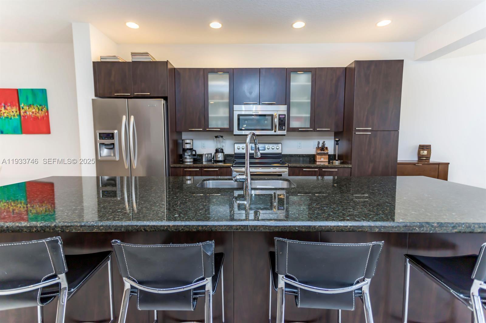 BLUE LAKE TOWNHOMES - Residential