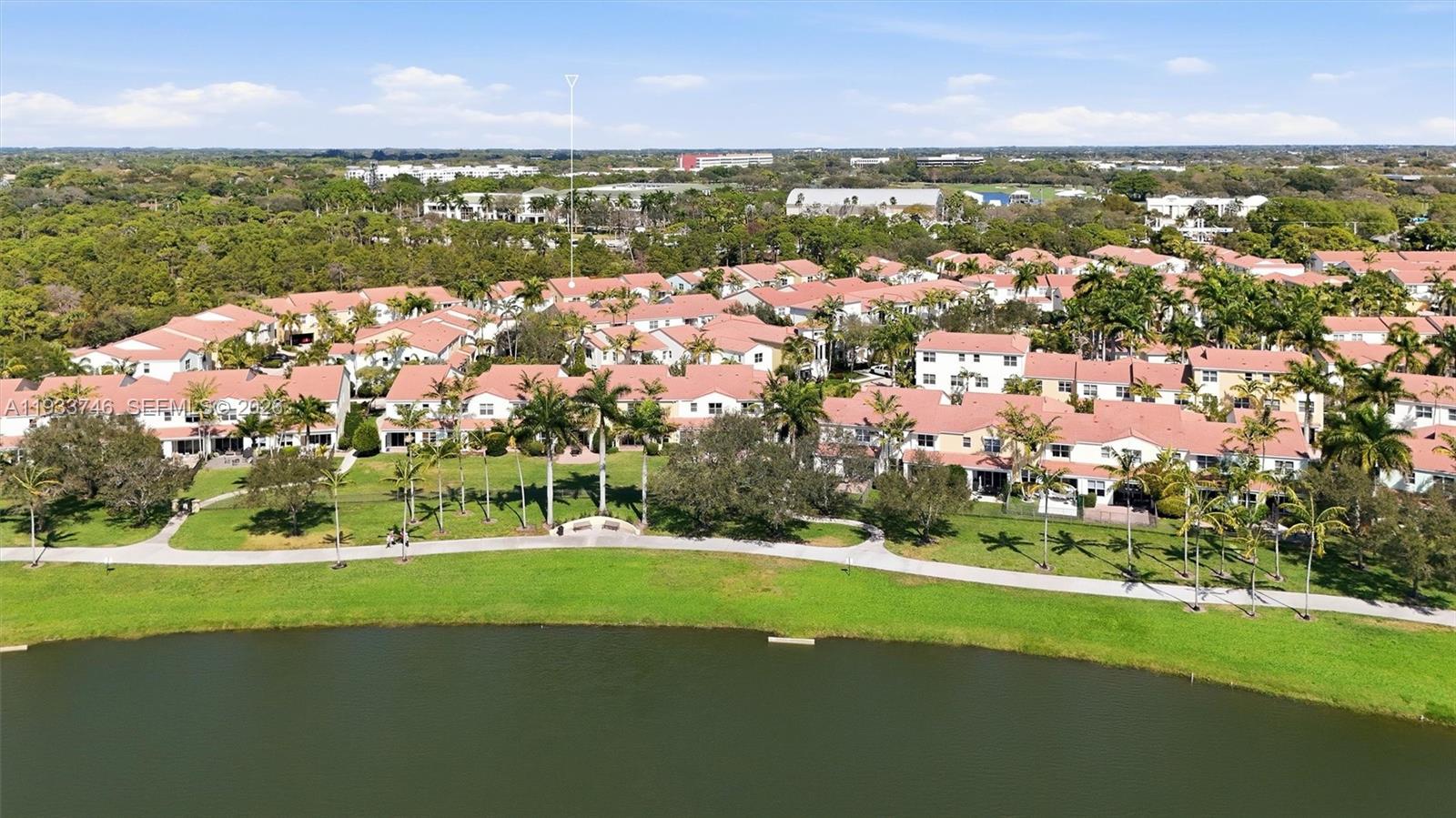 BLUE LAKE TOWNHOMES - Residential
