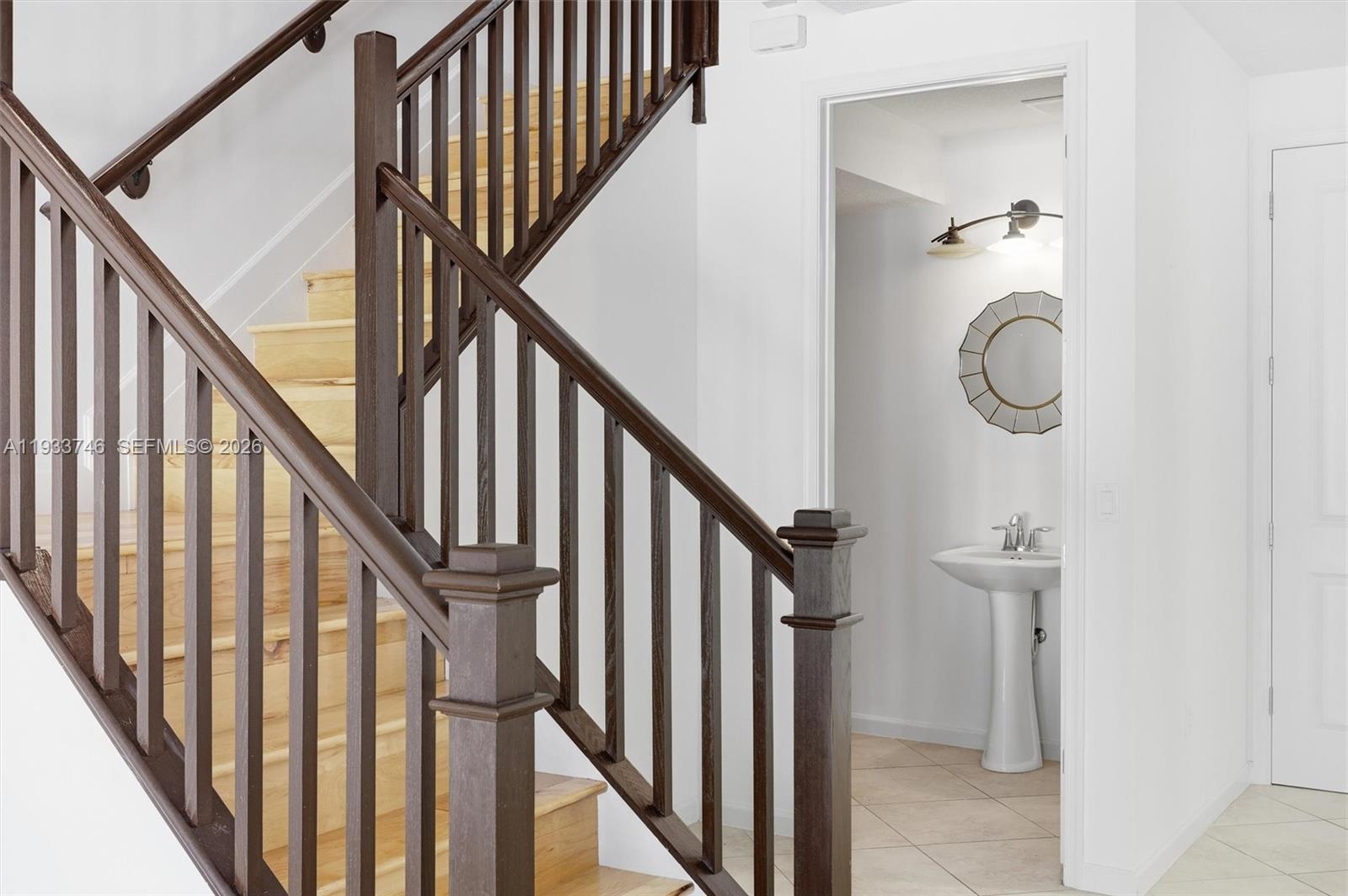 BLUE LAKE TOWNHOMES - Residential