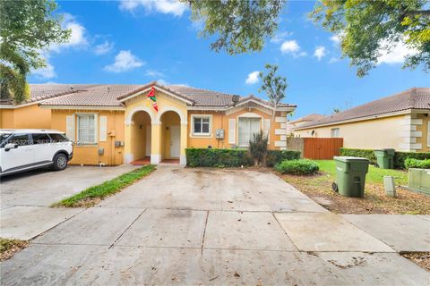 Photo of 64 SW 15th Ter, Homestead, FL 33030 (MLS # A11953218)