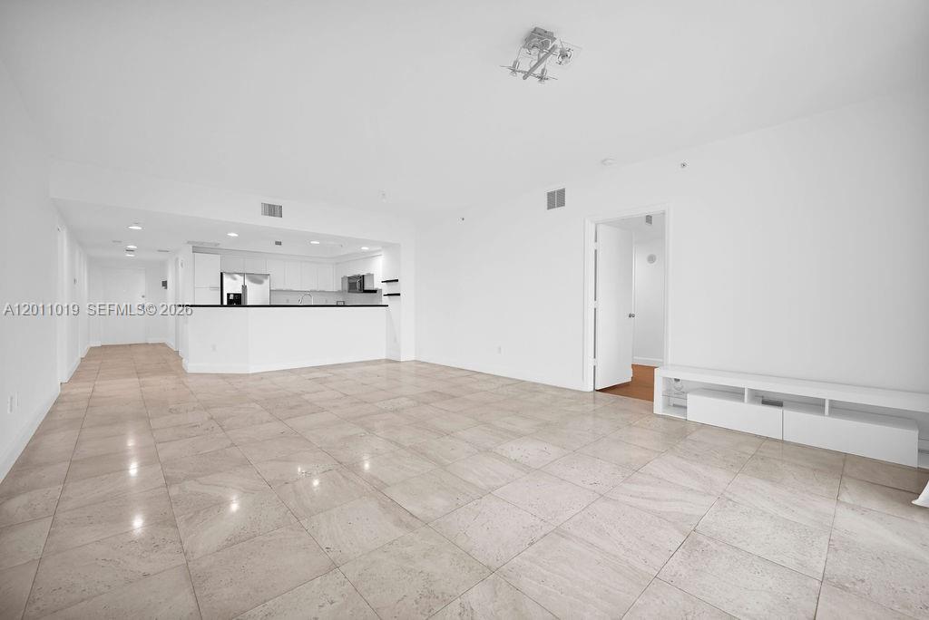 15051 Royal Oaks Ln 1605