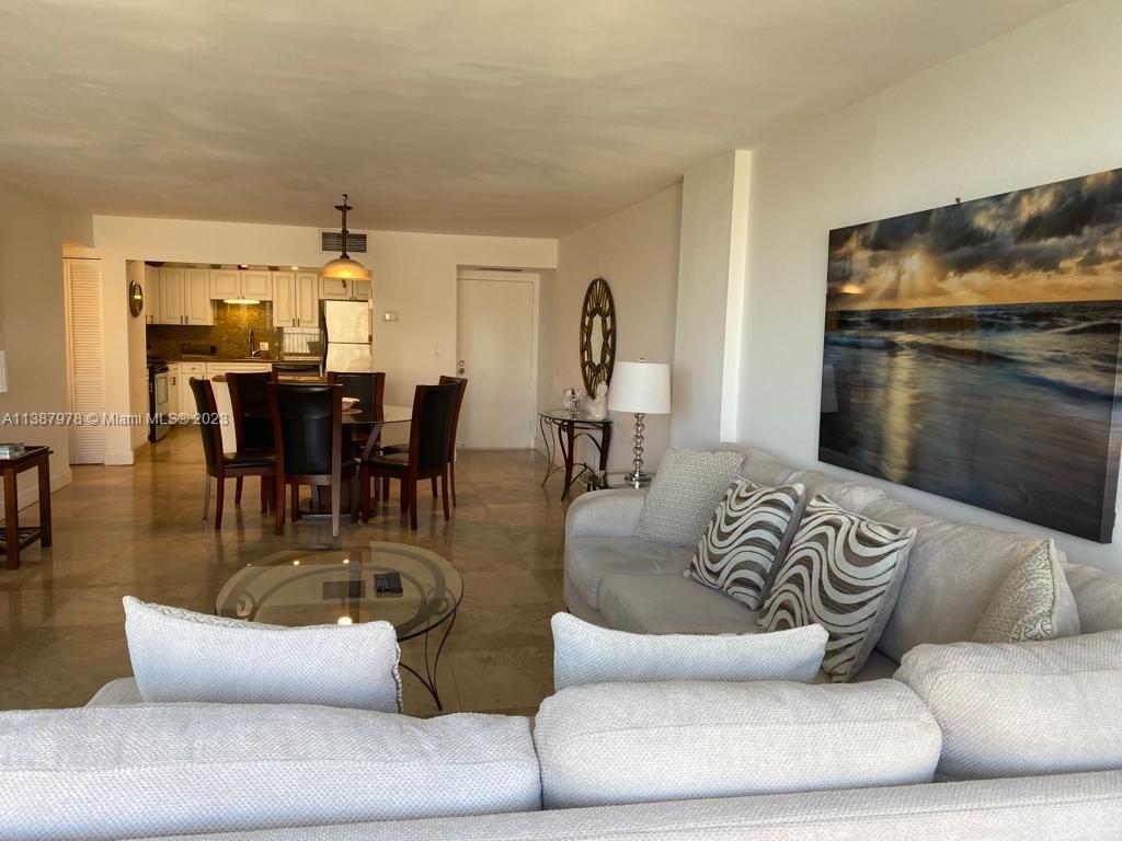 QUADOMAIN TOWER I AND IV - Residential Lease