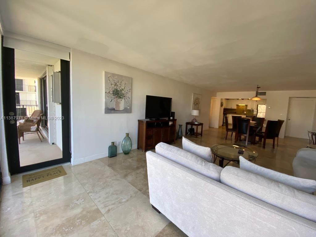 2101 S Ocean Dr 501