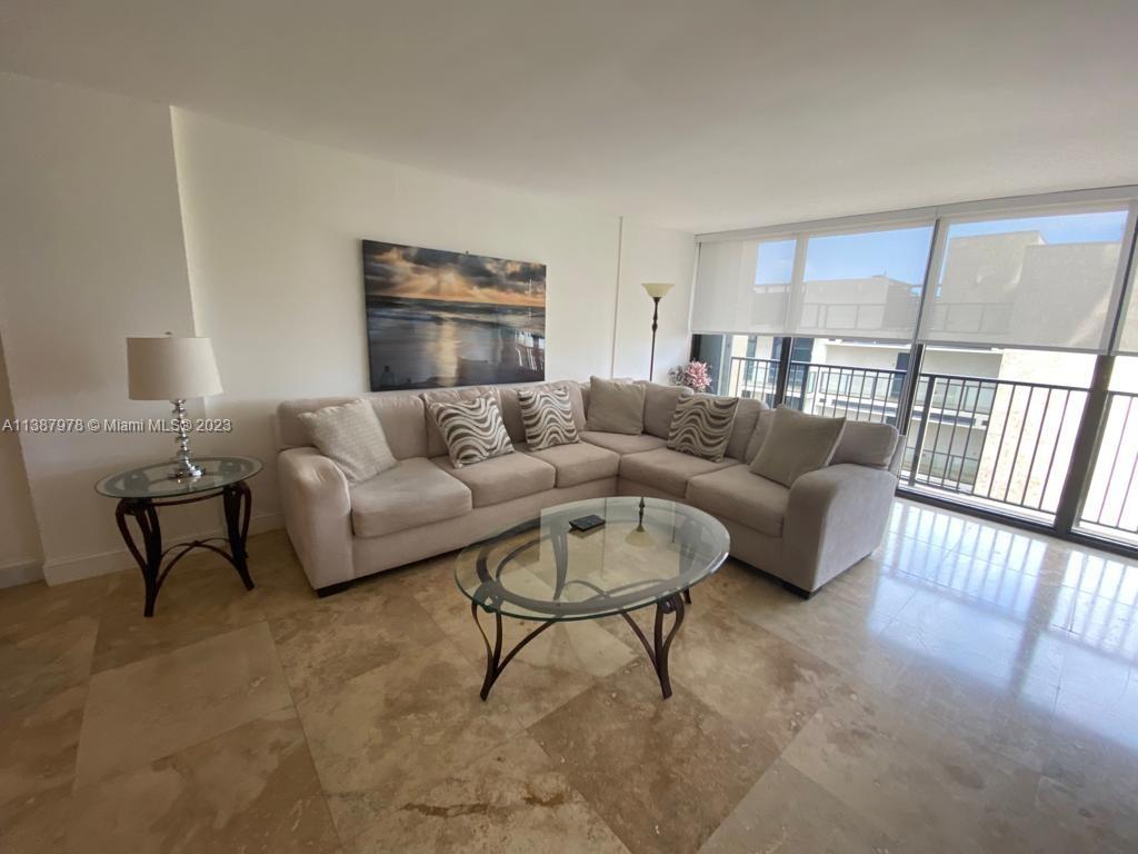 QUADOMAIN TOWER I AND IV - Residential Lease