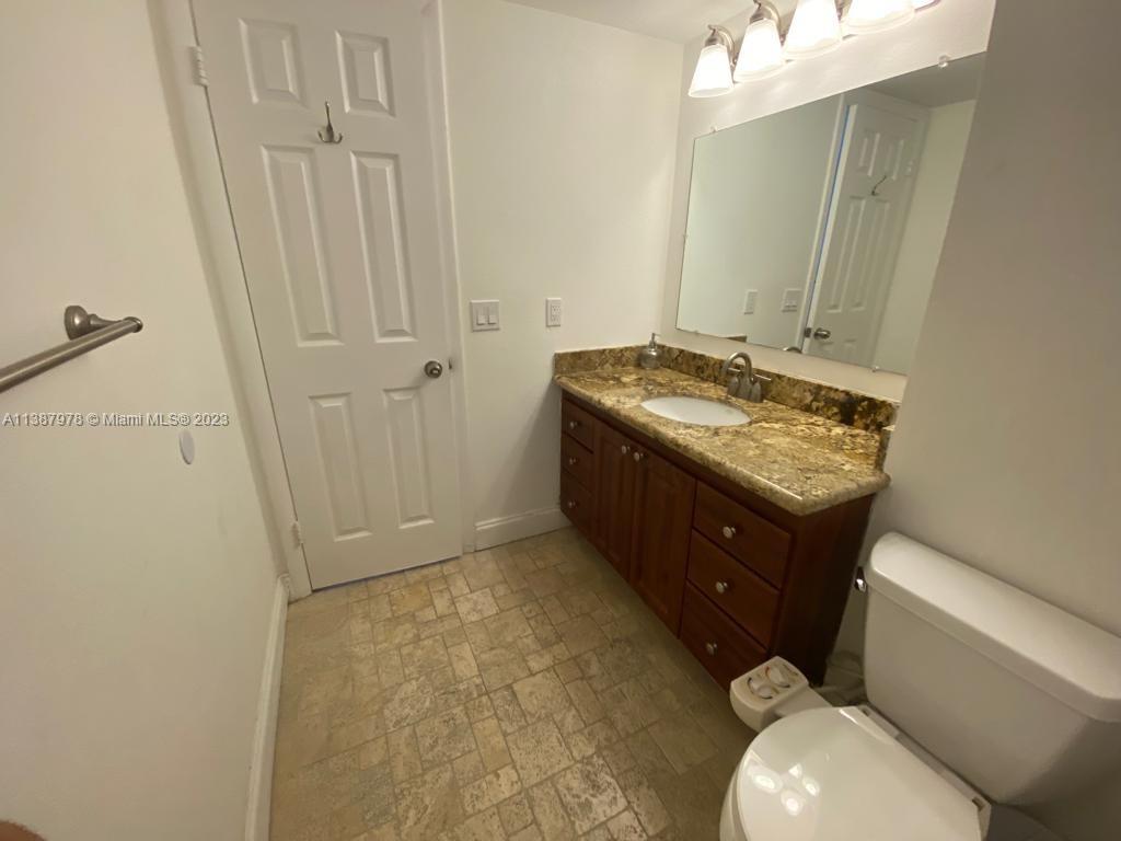 QUADOMAIN TOWER I AND IV - Residential Lease