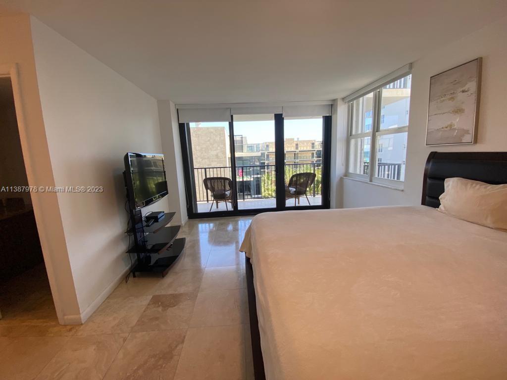 QUADOMAIN TOWER I AND IV - Residential Lease