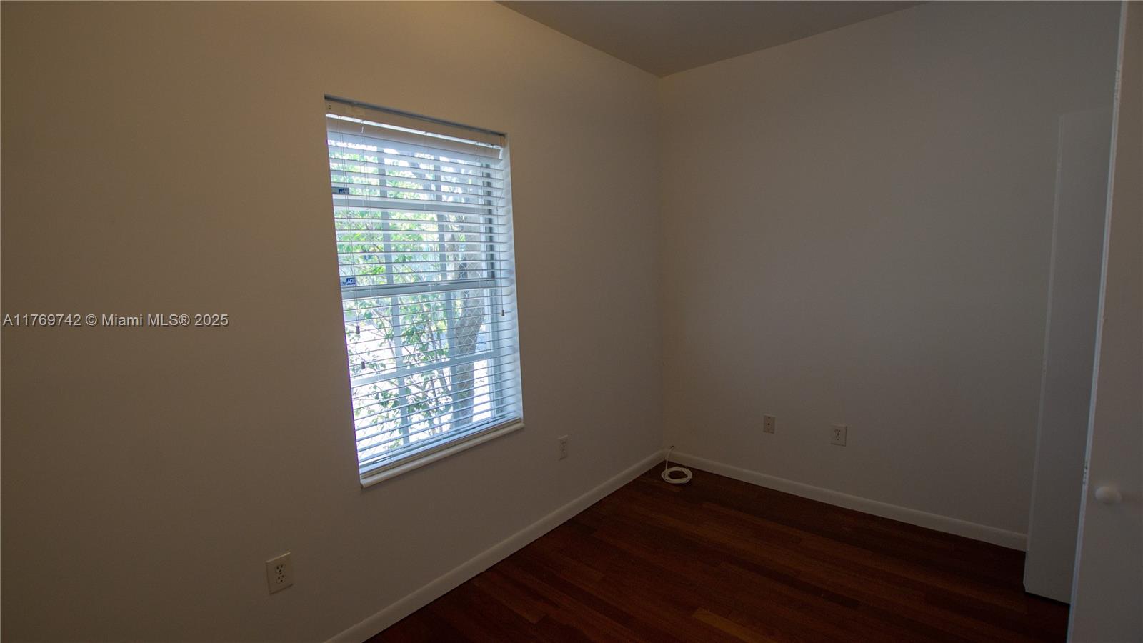 MYSTIC CONDO - Residential