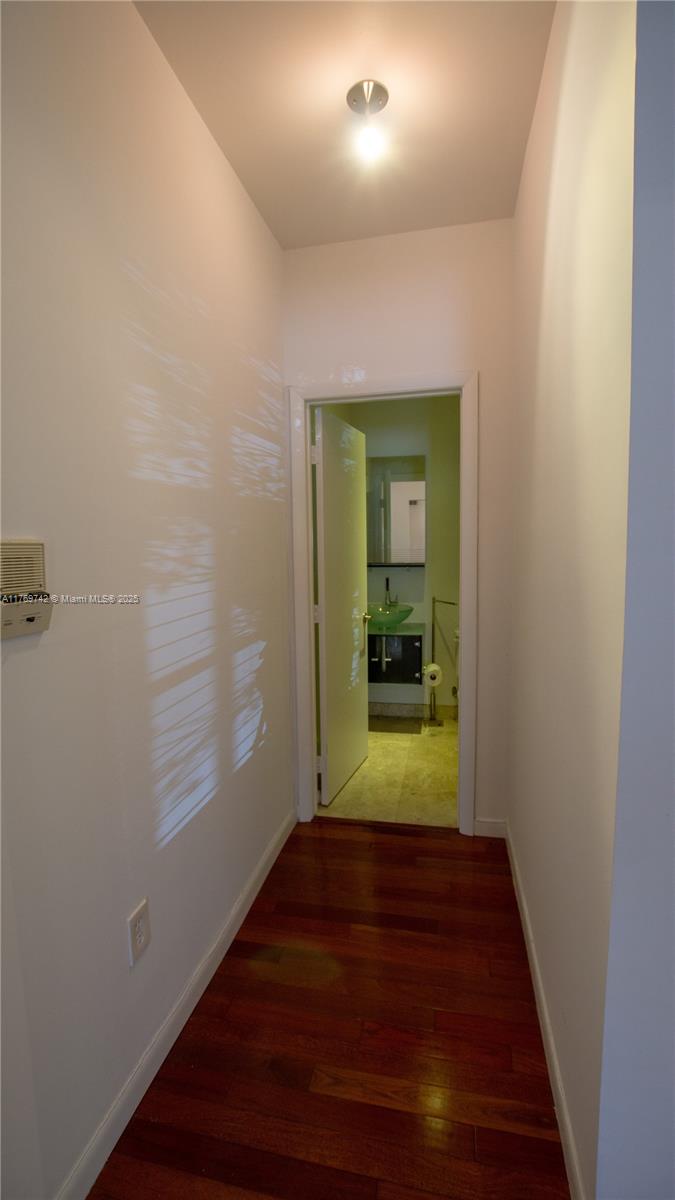 MYSTIC CONDO - Residential