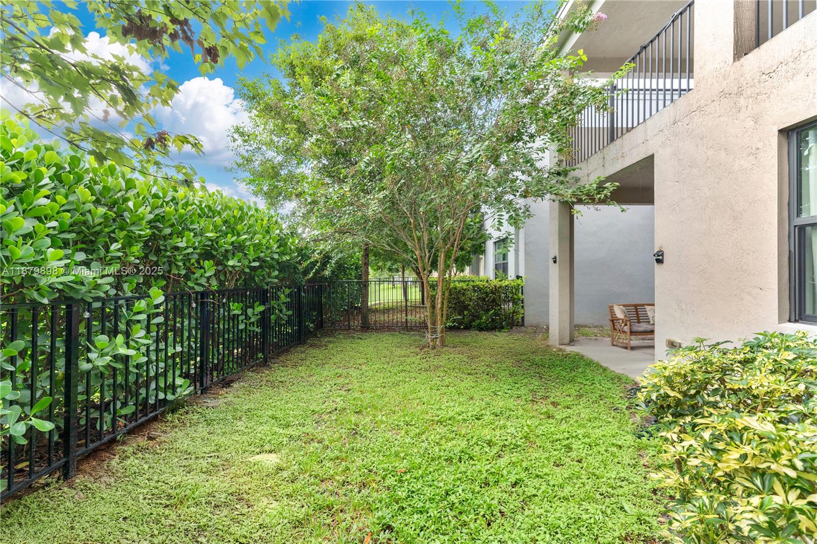 RESIDENCES AT PALM AIRE - Residential