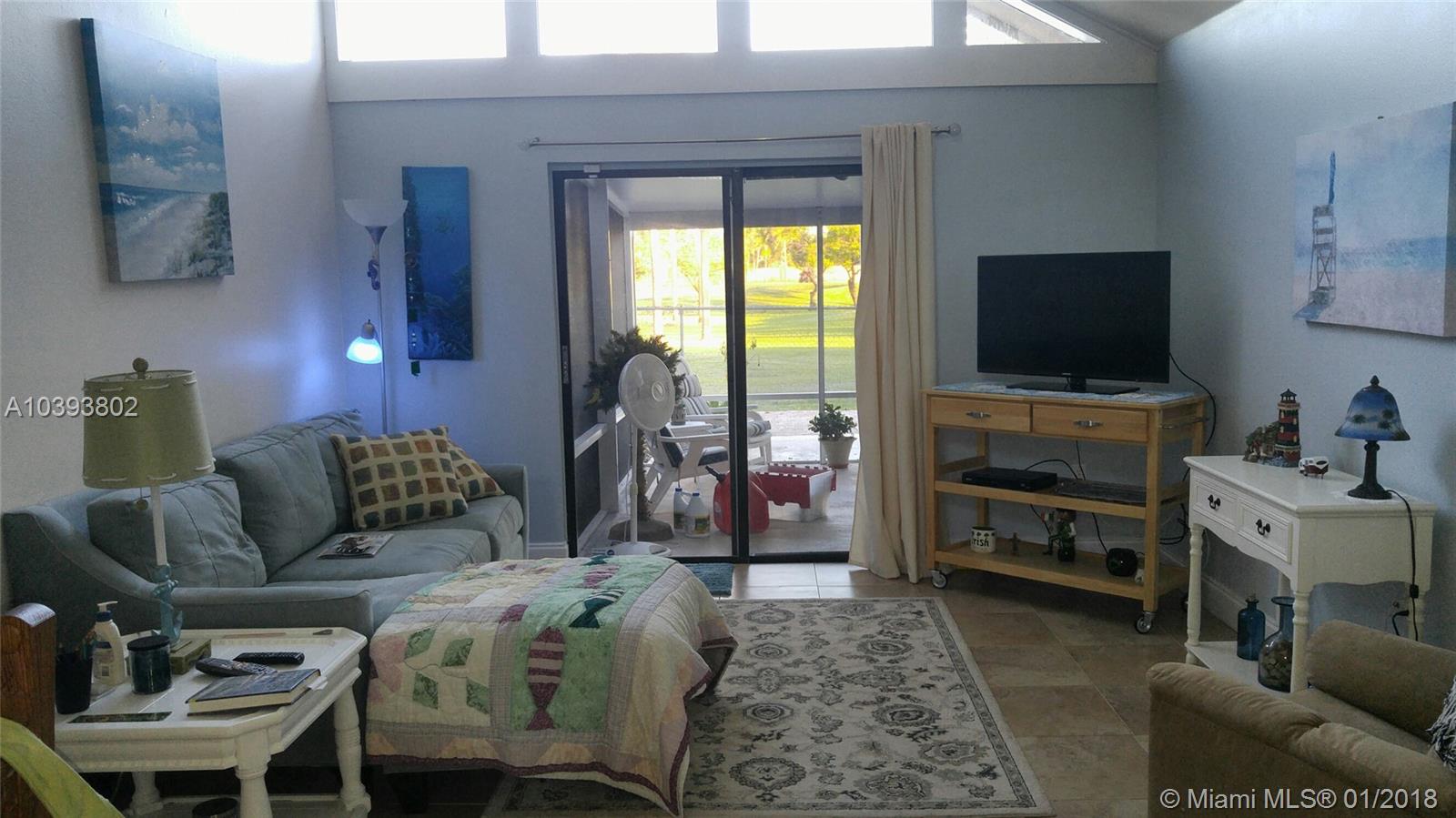 BRIAR BAY TOWNHOUSE ESTAT - Residential