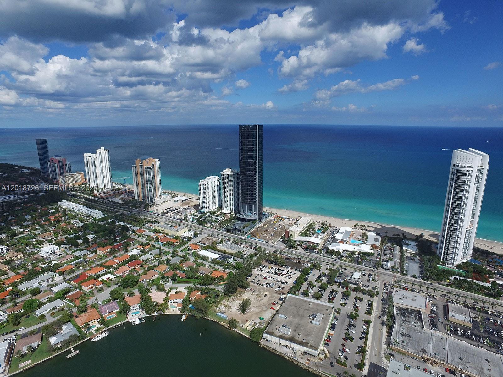 18555 COLLINS AVENUE COND - Residential