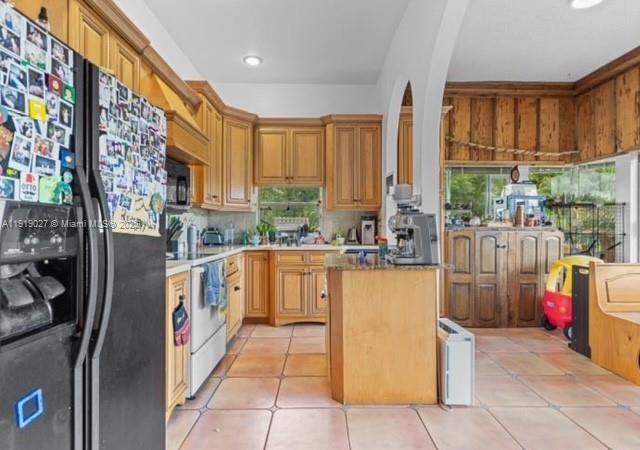 EMERALD ISLES WEST PHASE - Residential