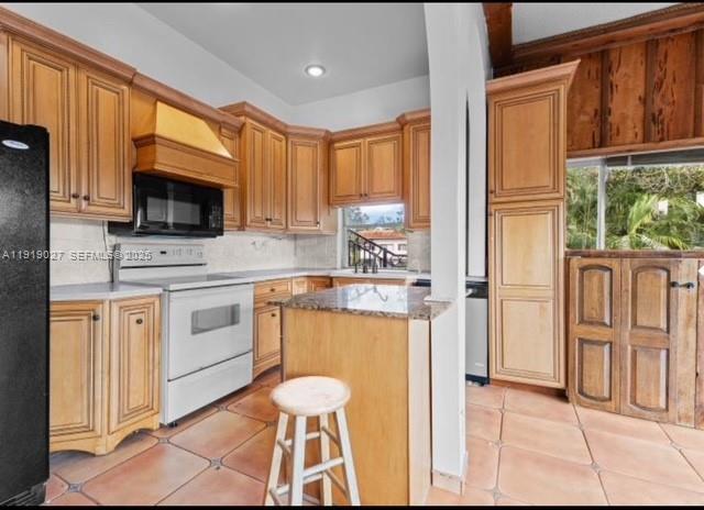 EMERALD ISLES WEST PHASE - Residential