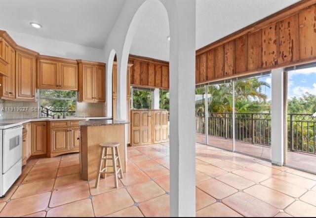 EMERALD ISLES WEST PHASE - Residential