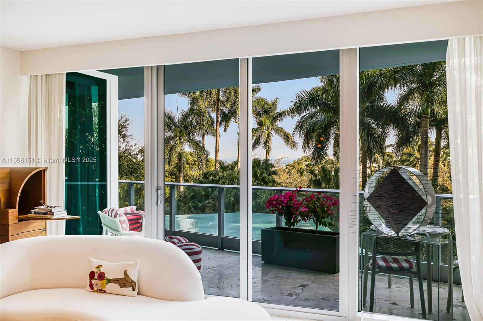 GROVENOR HOUSE CONDO - Residential