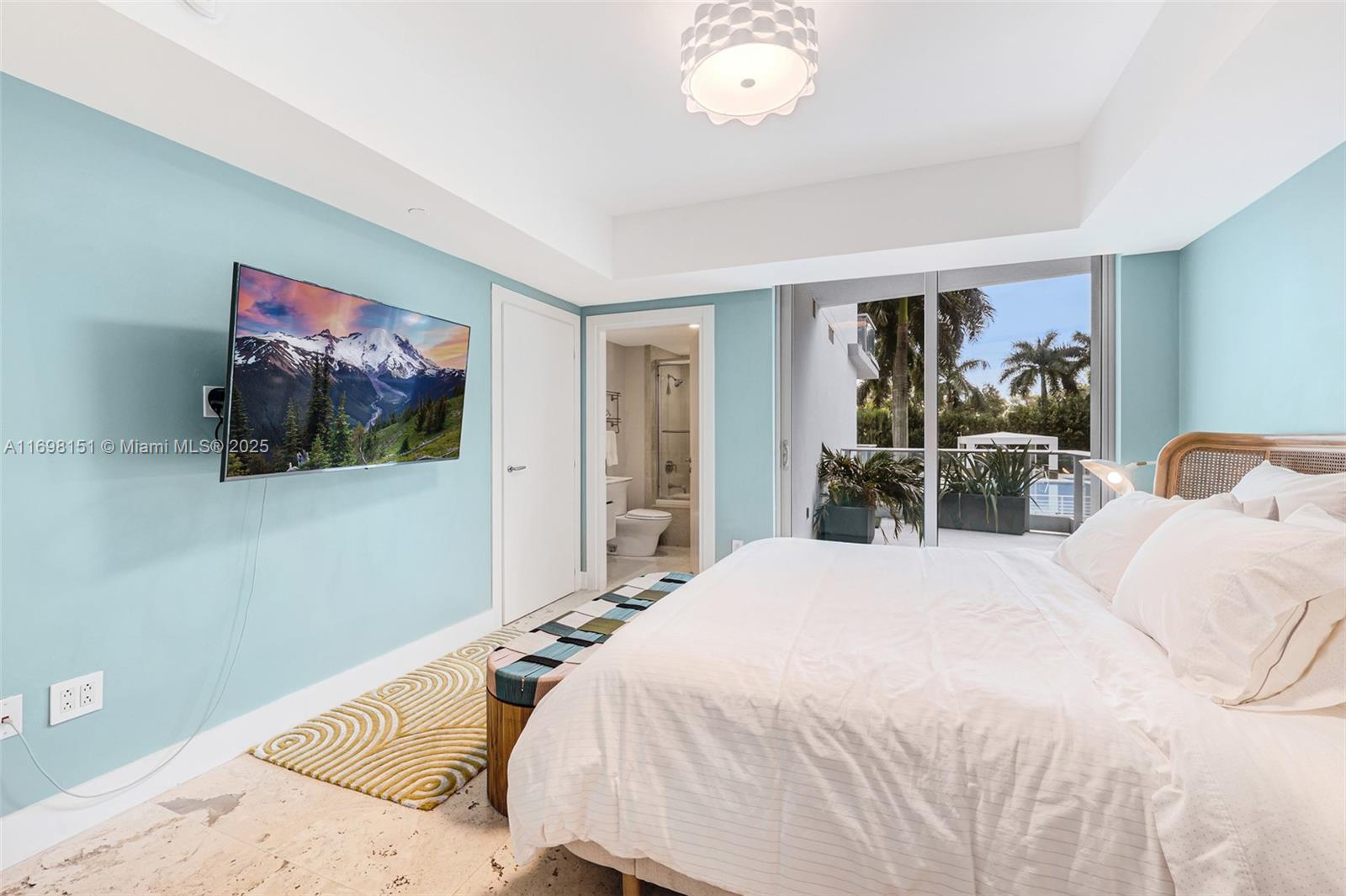 GROVENOR HOUSE CONDO - Residential