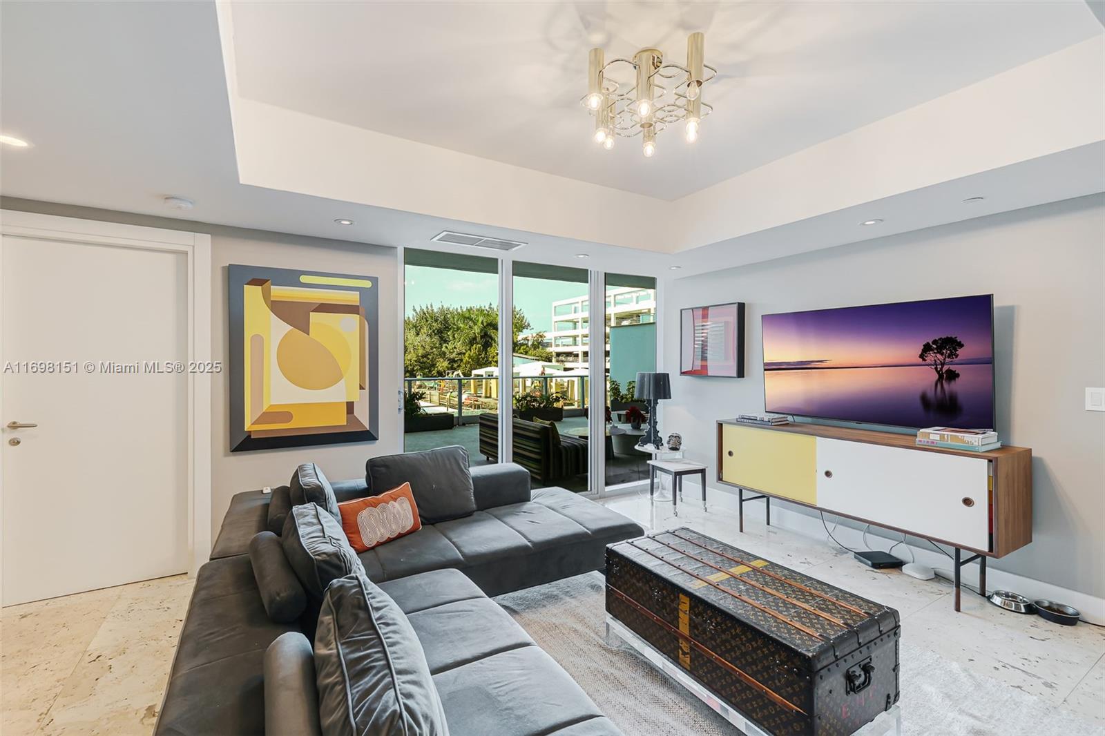 GROVENOR HOUSE CONDO - Residential