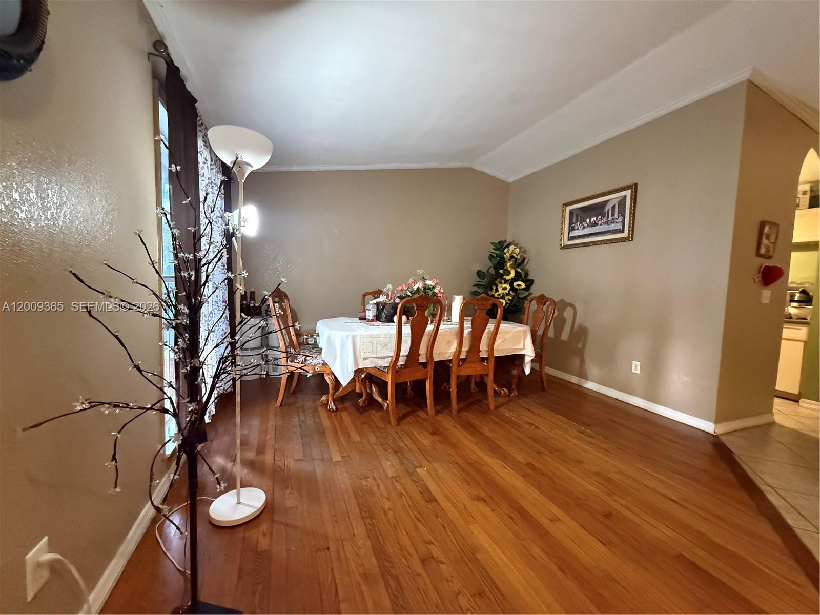 MEADOW WOOD MANOR SEC 4 - Residential