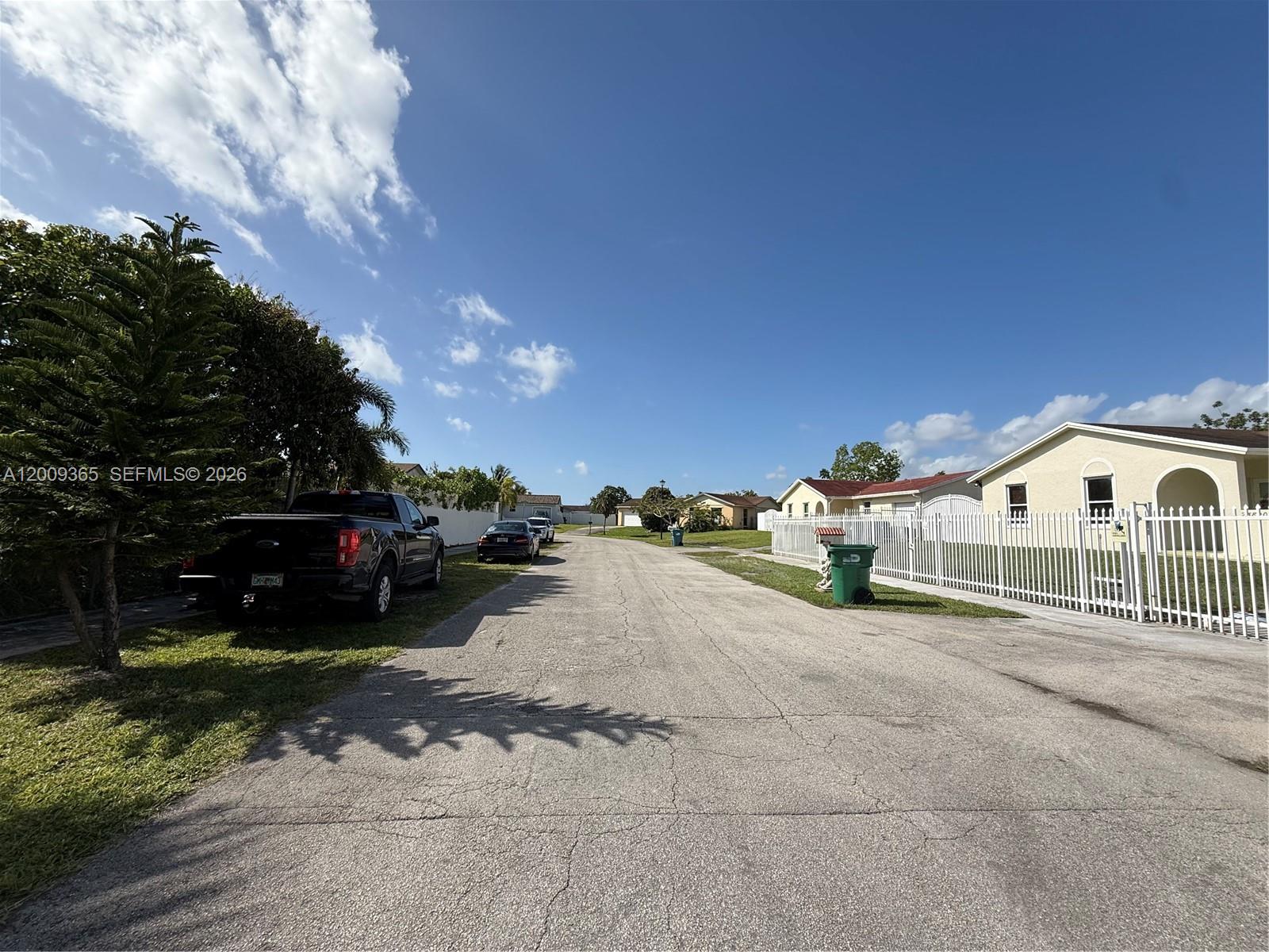 MEADOW WOOD MANOR SEC 4 - Residential