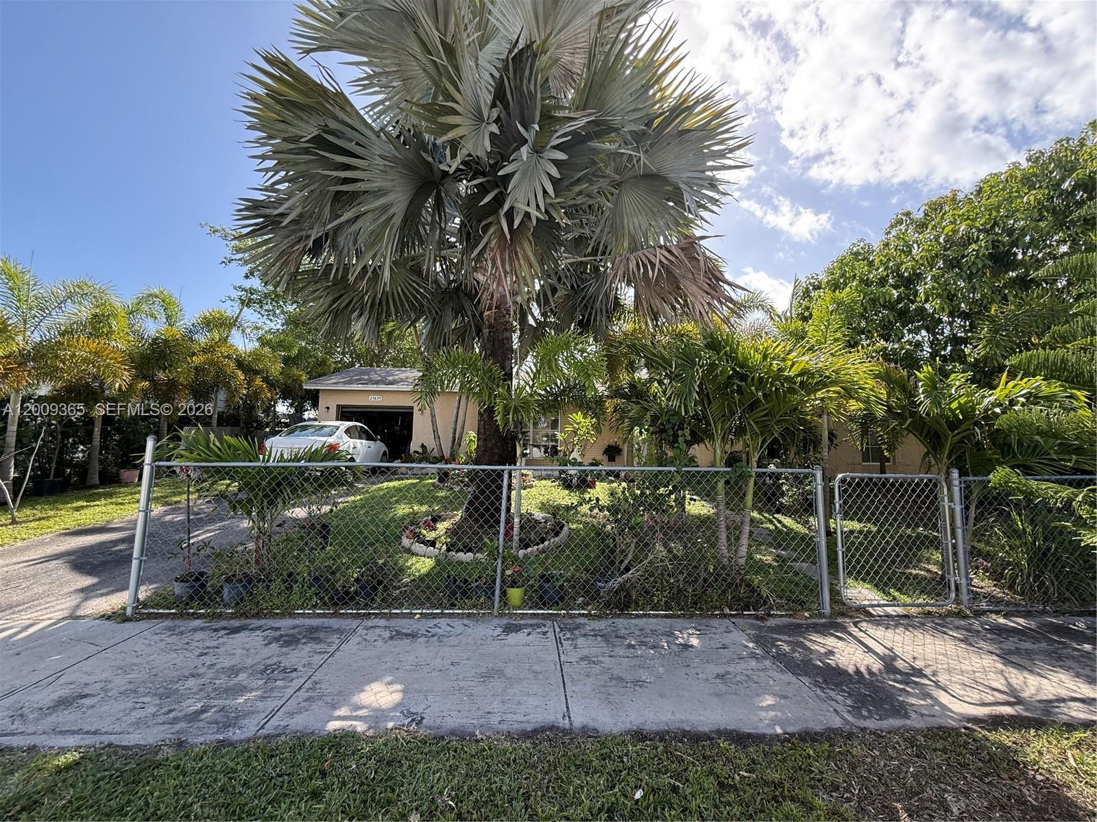MEADOW WOOD MANOR SEC 4 - Residential