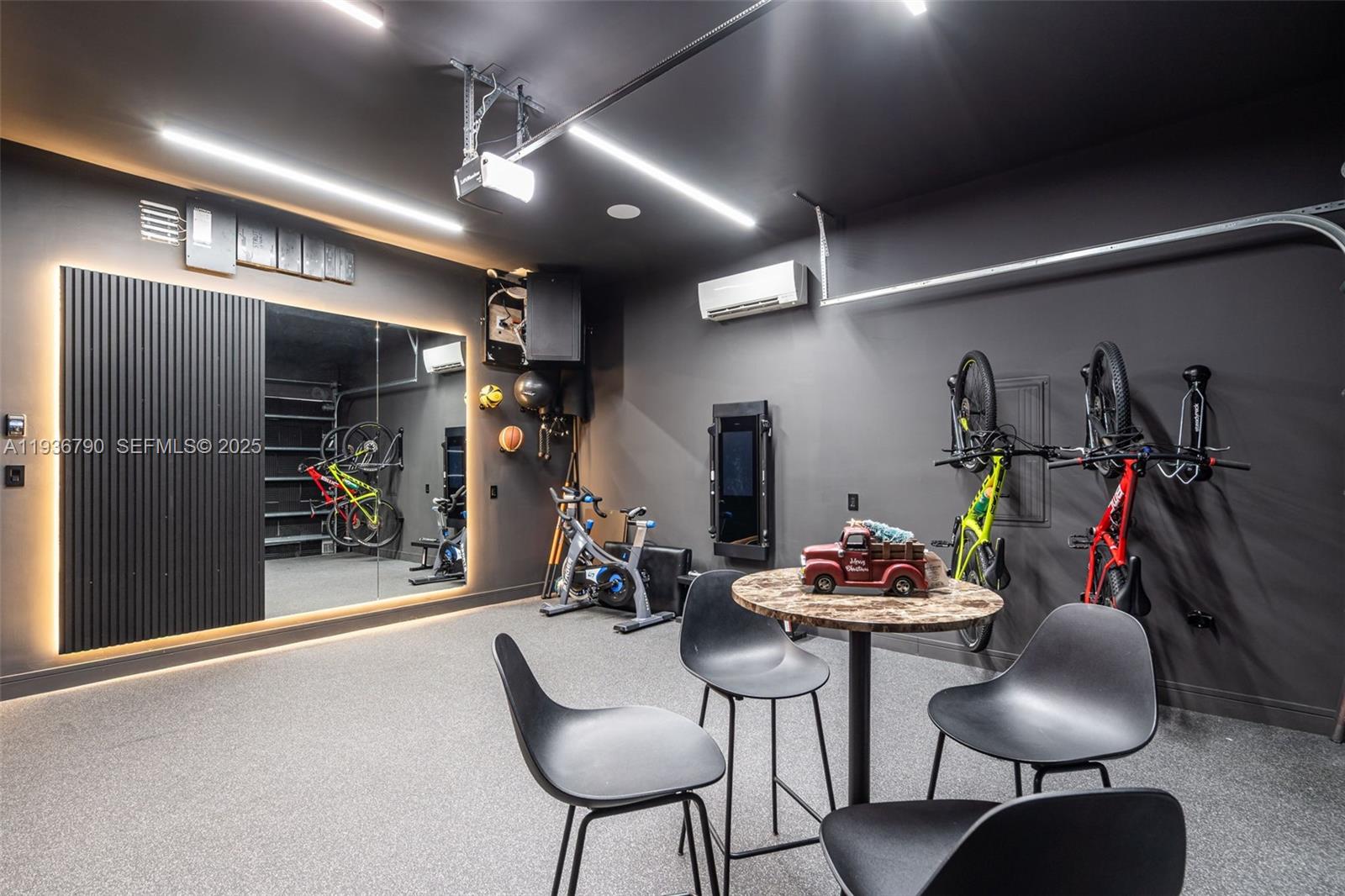 GRAND FLORIDIAN ESTATES - Residential