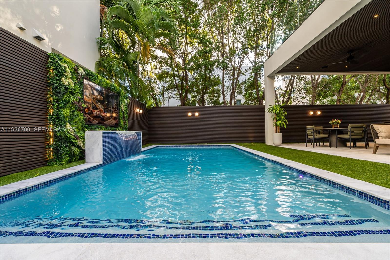 GRAND FLORIDIAN ESTATES - Residential