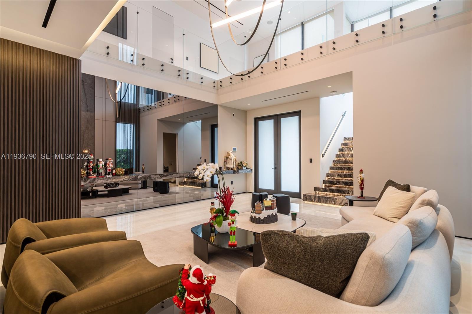 GRAND FLORIDIAN ESTATES - Residential