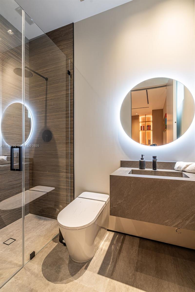 GRAND FLORIDIAN ESTATES - Residential