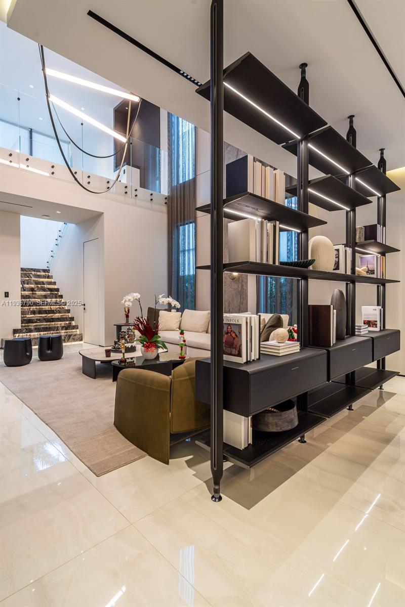 GRAND FLORIDIAN ESTATES - Residential